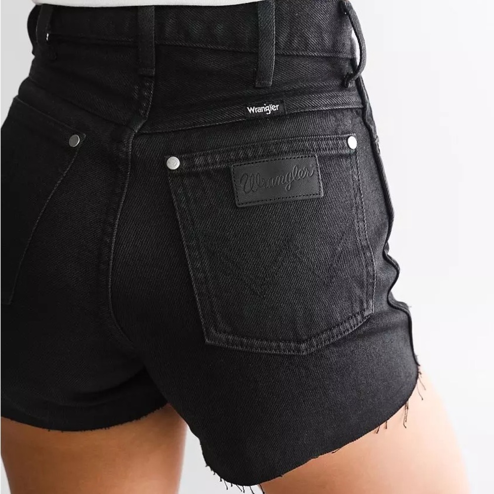 WRANGLER X FENDER WOMEN'S HIGH RISE FESTIVAL SHORTS Sz 26 - Picture 5 of 15